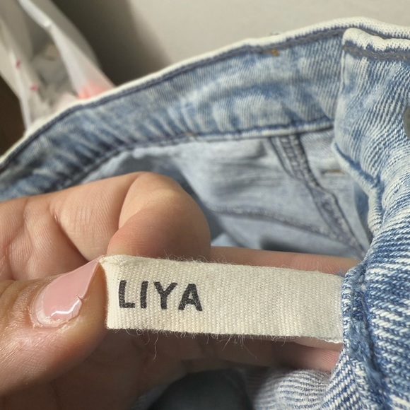 Grlfrnd Liya Jeans Size 28 - Picture 7 of 9